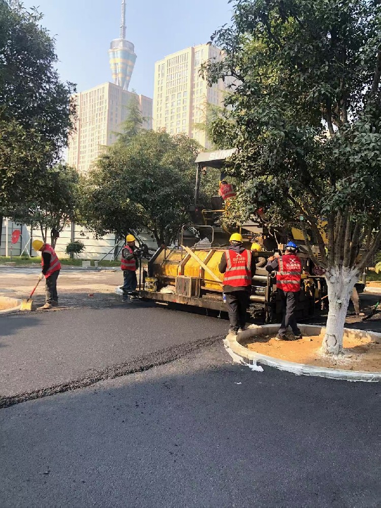 鄭州瀝青攪拌站品質(zhì)基石，從選材開始
